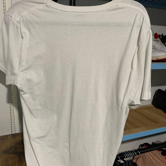 2x old navy Tshirt white small vneck - Picture 3 of 3
